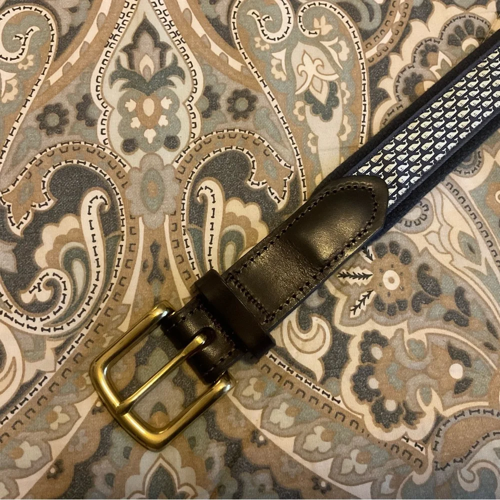 Like New Vineyard Vines Whale Canvas Club Belt Sz 30 Worn 1x